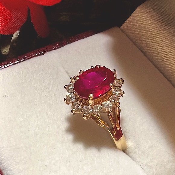 Antique Ruby Estate Ring Solid 18K Gold Ruby diamond Halo Ring Size 7.5 Sizeable - Picture 6 of 16